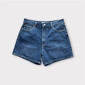 Zara Dark Wash High Rise Mom Denim Jean Shorts size 10